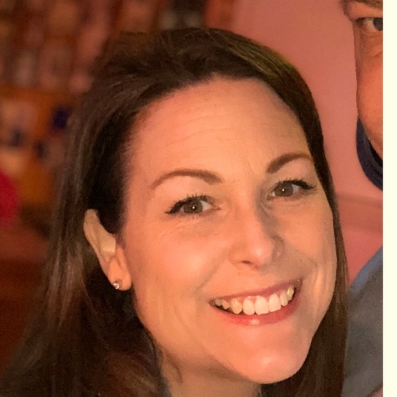 Meet your Posher, Marisa - Picture 1 of 1